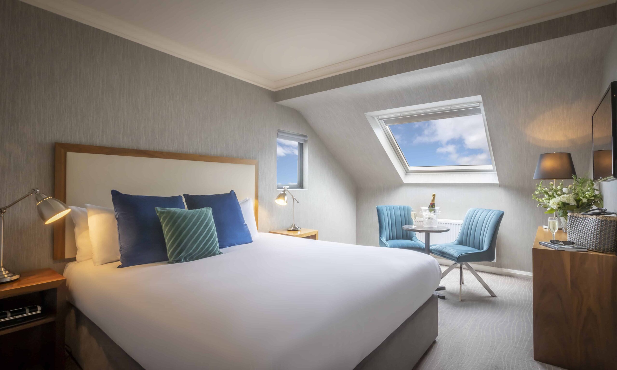 eyre square hotel
